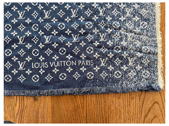 Louis Vuitton Scialle in denim sfumato blu - vista 7
