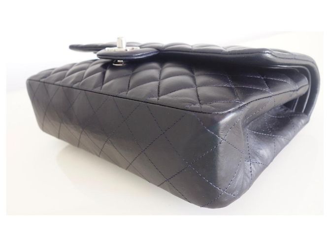 Timeless Borsa media Chanel Classic Blu navy - vista 11