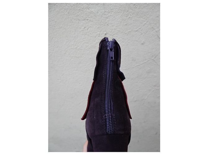Botas de cano curto Stuart Weitzman em couro roxo escuro bordô Bordeaux - vista 11