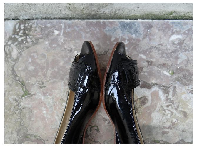 Décolleté Peep Toe Chloé in Vernice Nera Nero - vista 10