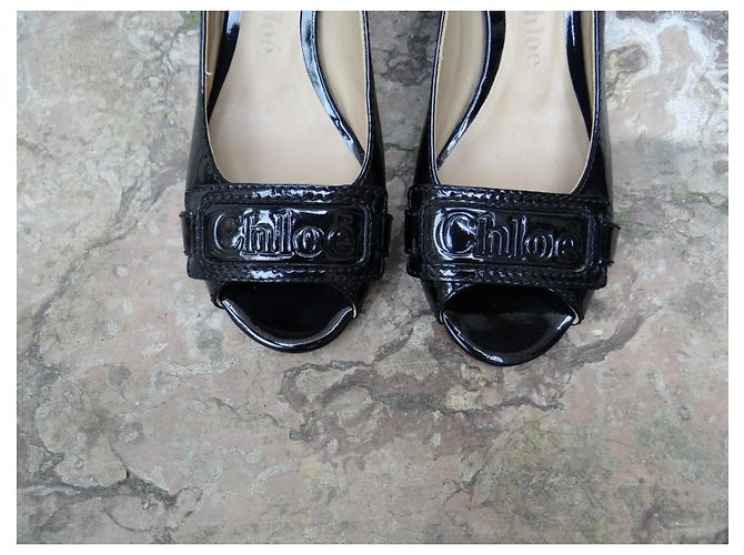 Décolleté Peep Toe Chloé in Vernice Nera Nero - vista 2
