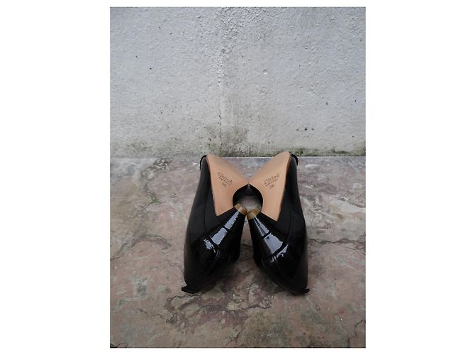 Décolleté Peep Toe Chloé in Vernice Nera Nero - vista 7