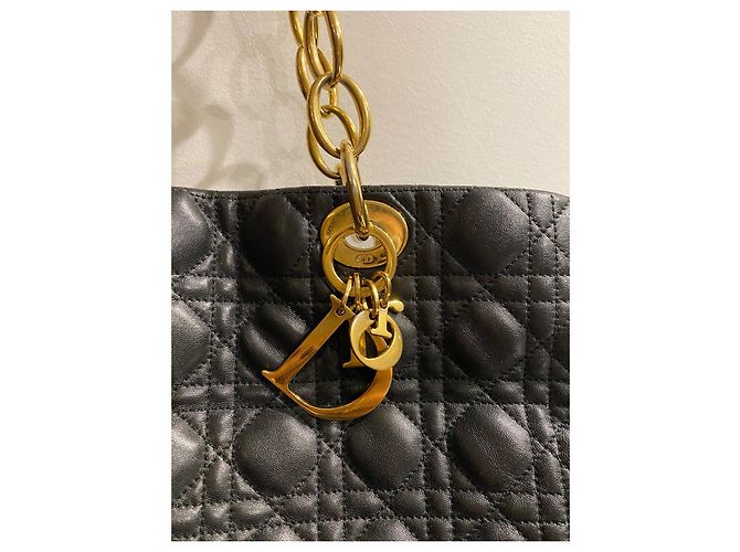 Dior Lady Dior Soft Tragetasche aus schwarzem Lammleder - Ansicht 2