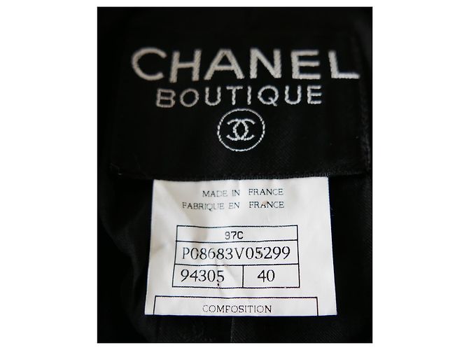 Crucero Chanel 1997 Abrigo largo negro con/botones de metal - vista 7