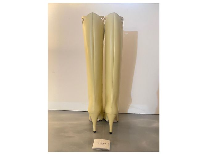 Botas Gucci de cuero amarillo con tacón de aguja Crema - vista 2