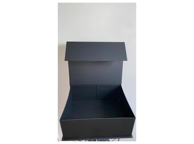 Box Chanel Preto - vista 3