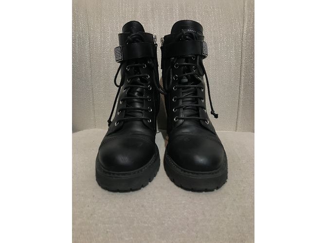 Botines GIUSEPPE ZANOTTI T.EU 36.5 Cuero Negro - vista 3
