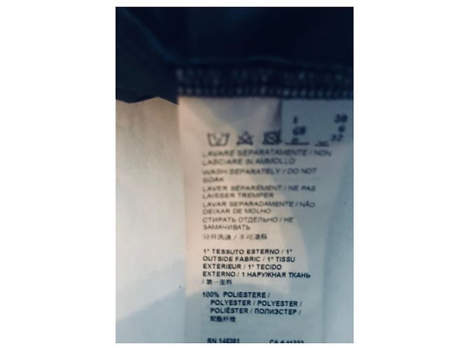 T-shirt Pinko com pala de laço preto e branco - vista 5