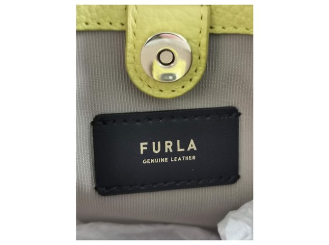 Borsa a secchiello Furla in pelle gialla Beige Giallo Gold hardware - vista 15