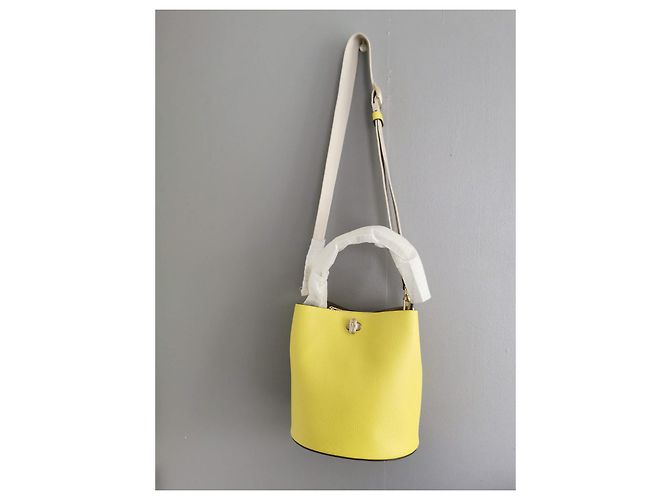 Borsa a secchiello Furla in pelle gialla Beige Giallo Gold hardware - vista 2