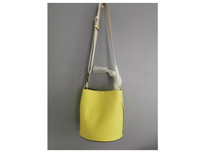Borsa a secchiello Furla in pelle gialla Beige Giallo Gold hardware - vista 4