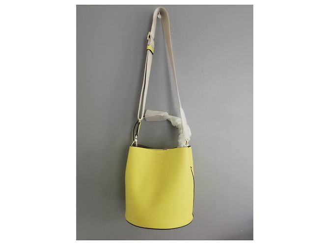 Borsa a secchiello Furla in pelle gialla Beige Giallo Gold hardware - vista 8