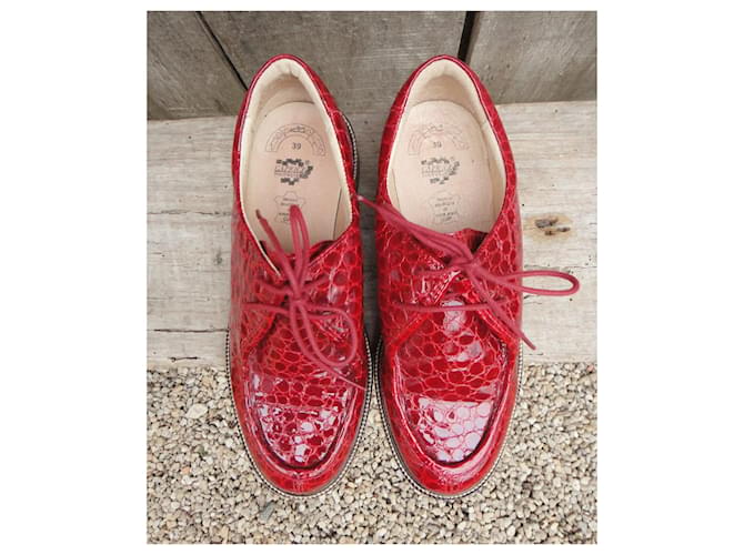 Autre Marque Décolleté derby Caprice in vernice rossa 39 Rosso - vista 2