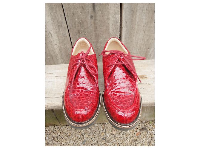 Autre Marque Décolleté derby Caprice in vernice rossa 39 Rosso - vista 5