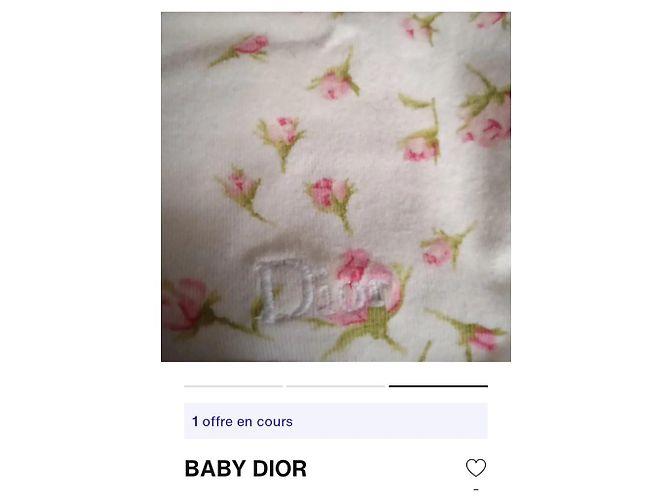 Bavaglino Baby Dior in cotone con stampa boccioli di rosa bianco - vista 3