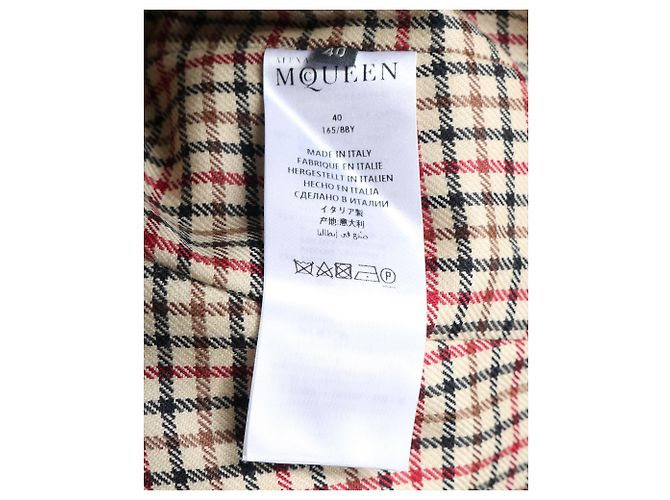Gabardina corta con cinturón en algodón beige de Alexander McQueen - vista 5