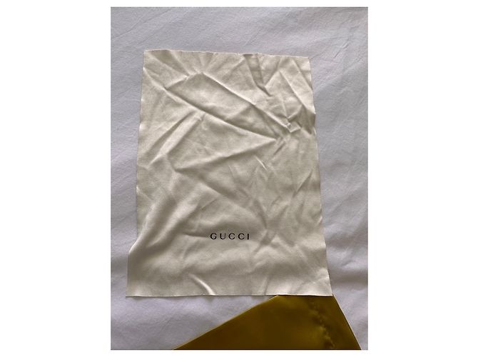 Óculos de sol Gucci GG1081S 2 | Castanho claro - vista 10