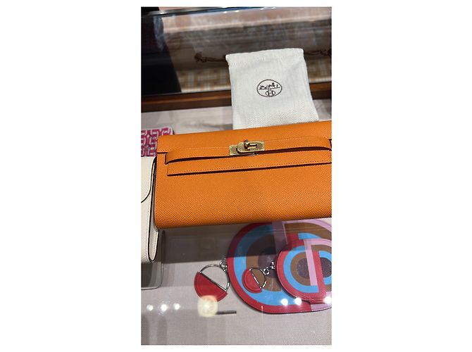 Hermès Birkin To Go Pouch Orange Leather - view 2