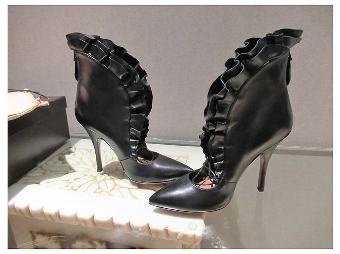 Alaïa Stivaletti Alaia con volant Nero - vista 2