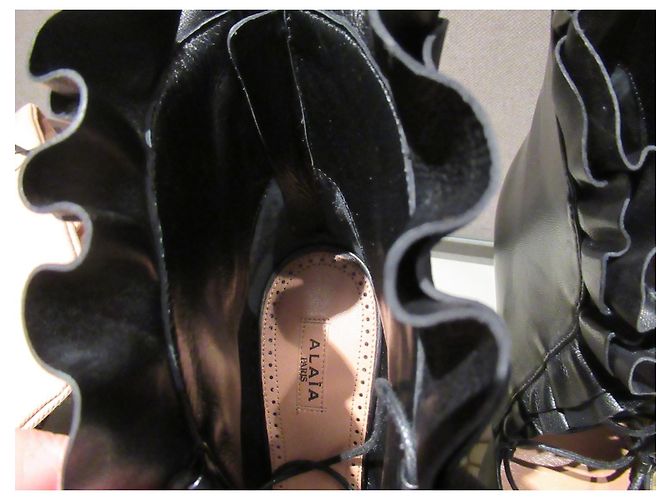 Alaïa Stivaletti Alaia con volant Nero - vista 7
