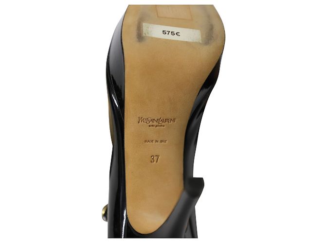 Yves Saint Laurent Peep Toe plataforma Mary Jane Pumps em couro envernizado preto - vista 6