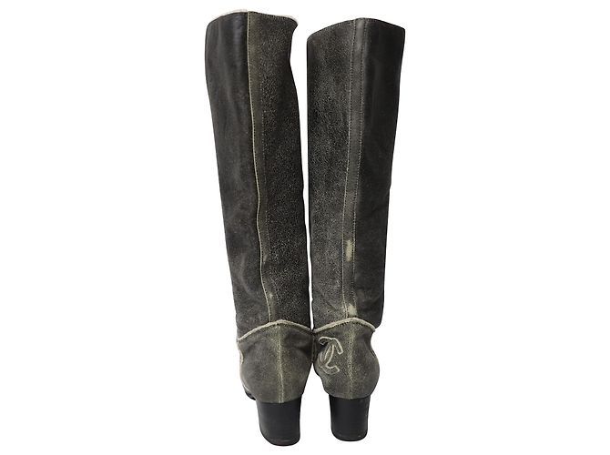 Chanel Textured Shearling Lining Boots aus schwarzem Leder Grau - Ansicht 4