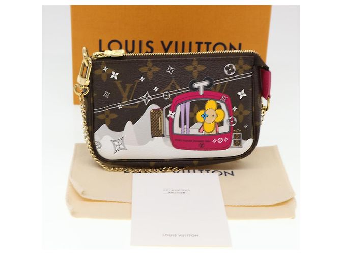LOUIS VUITTON Monogram Vivienne Mini Pochette Accessoires M68490 auth 38946A - vue 12