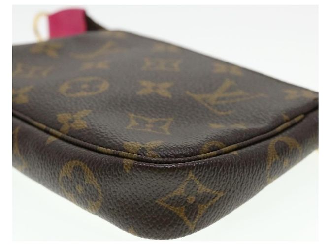 LOUIS VUITTON Monogram Vivienne Mini Pochette Accessoires M68490 auth 38946A - vue 16