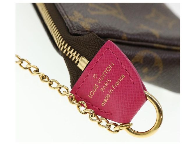 LOUIS VUITTON Monogram Vivienne Mini Pochette Accessoires M68490 auth 38946A - vue 18