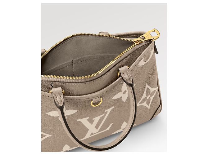 Louis Vuitton LV Trianon PM Emrpeinte Grigio - vista 3