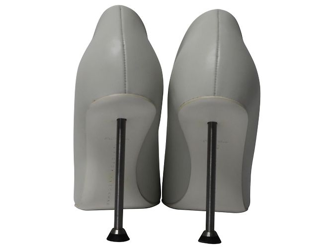 Victoria Beckham V-Front Booties aus weißem Lammleder - Ansicht 3