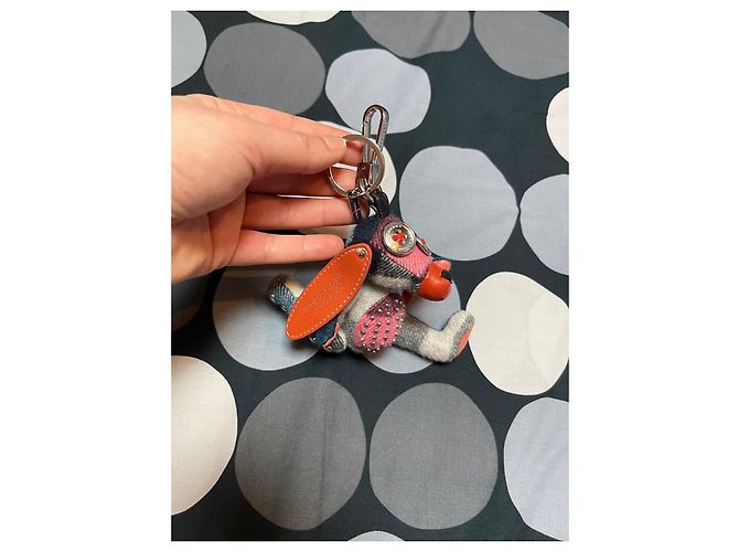 Ciondolo per borsa Burberry Sandra the Basset Hound in pelle e cashmere - vista 2