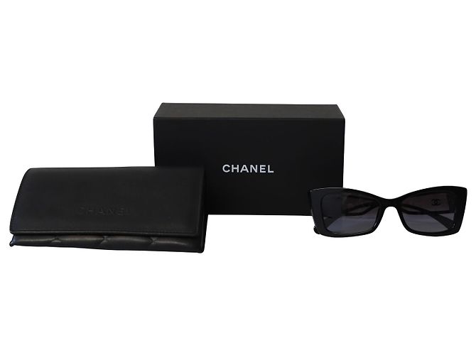 Chanel 5430 Gradient Rectangular Sunglasses in Black Acetate - view 12