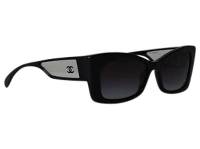 Chanel 5430 Gradient Rectangular Sunglasses in Black Acetate - view 2