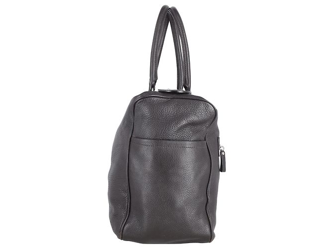 Bolsa Joseph com alça frontal em couro preto - vista 3