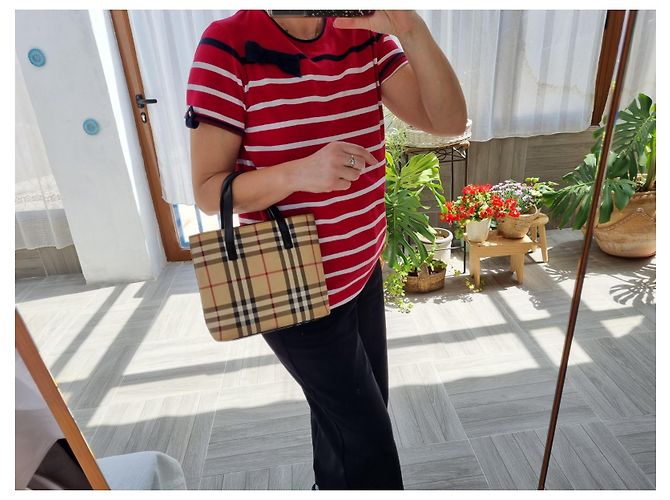 Borsa Tote Burberry Beige in Tela e Pelle Nera - vista 4