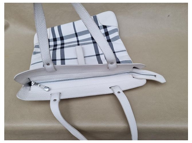 Borsa Tote Burberry in Tela Ecru e Nero Crudo - vista 12