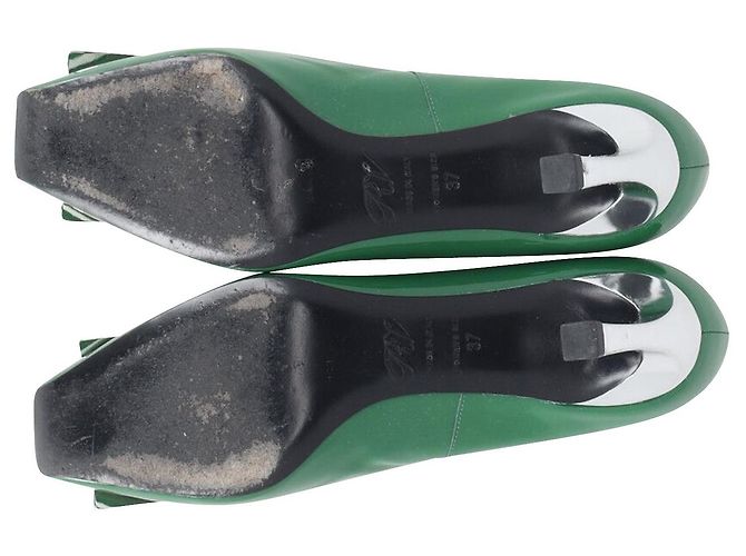 Chanel Roger Vivier Belle Vivier Heels aus grünem Lackleder - Ansicht 3