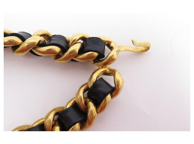 CHANEL GÜRTEL IN KETTE MIT LEDER VERSCHNITTEN 1995 COCO-T-MEDAILLON75 BEIM 85 Gürtel Golden - Ansicht 3