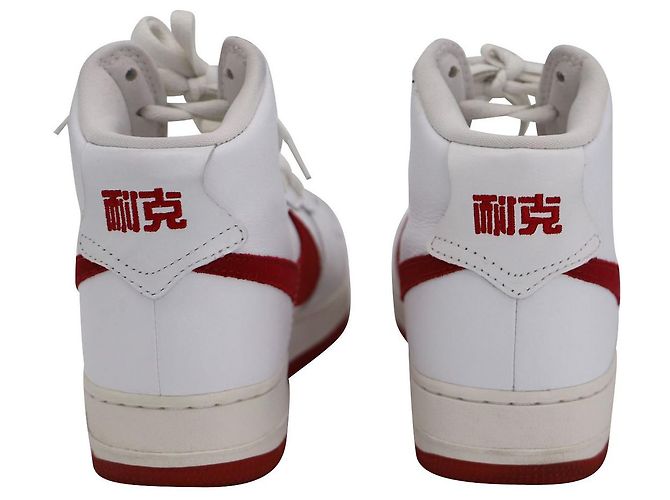 Nike Air Force 1 Sneakers alte 'Nai Ke' in Pelle Bianco Rosso - vista 3
