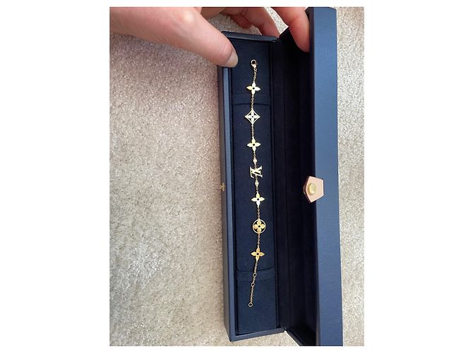 Pulsera Louis Vuitton Idylle Oro y Diamantes Logo LV Dorado - vista 5