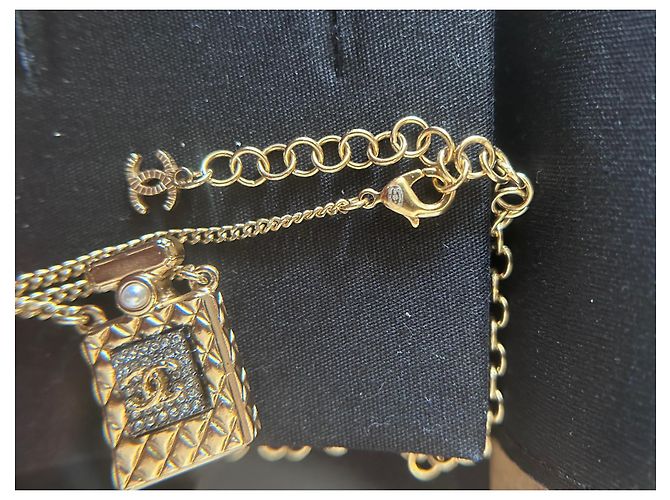 Chanel Perfume Bottle Necklace Gold Gold hardware - view 4