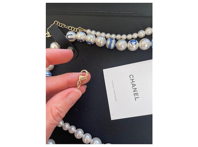 Collana sautoir Chanel La Pausa perle blu navy - vista 2