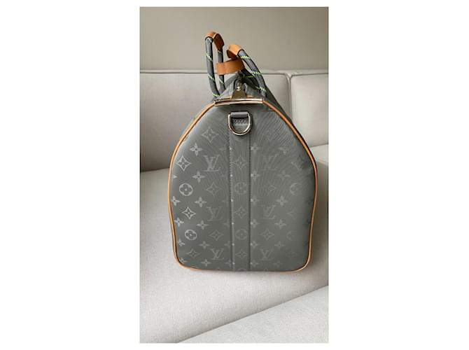 Louis Vuitton Keepall 50 Titanium Monogramma Argento - vista 4
