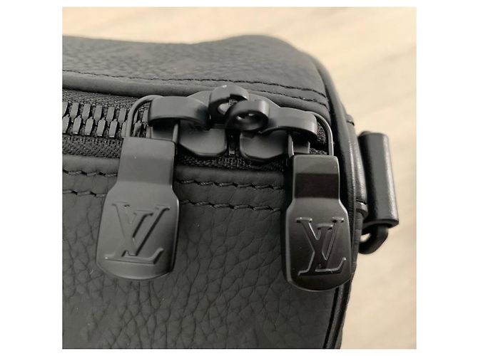 Abbesses Louis Vuitton keepall bullcalf 50 neuf Nero - vista 6