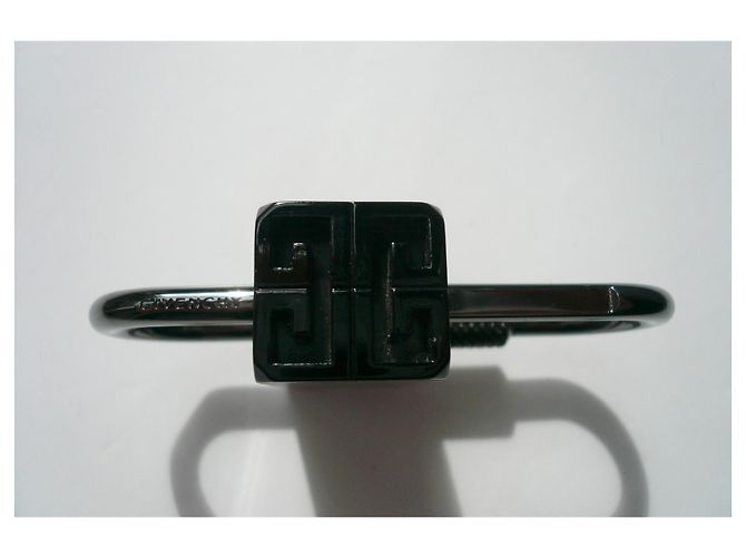 GIVENCHY Padlock U in black metal Key ring - view 5