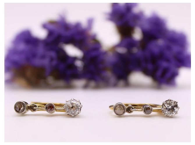 Autre Marque Orecchini dormienti trilogy in oro giallo e diamanti 750%O Gold hardware - vista 5