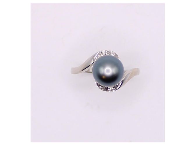 Autre Marque Weißgoldring 750%o mit Tahiti-Perlen und Diamanten Silber Hardware - Ansicht 2