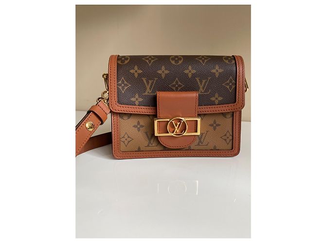 Louis Vuitton Borsa Dauphine Mini Monogram Marrone - vista 3