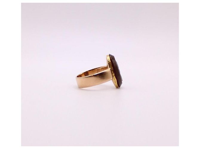 Autre Marque Anello da elmo da uomo in oro con cammeo impero e agata 750%O Bordò Gold hardware - vista 7